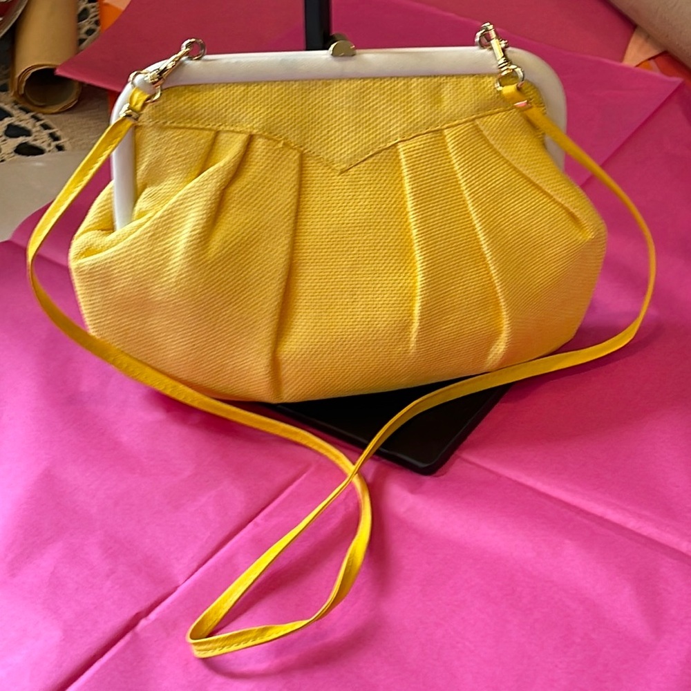 Vintage Yellow Clutch | Made in Italy | Elegant Evening Bag - Picture 2 of 13